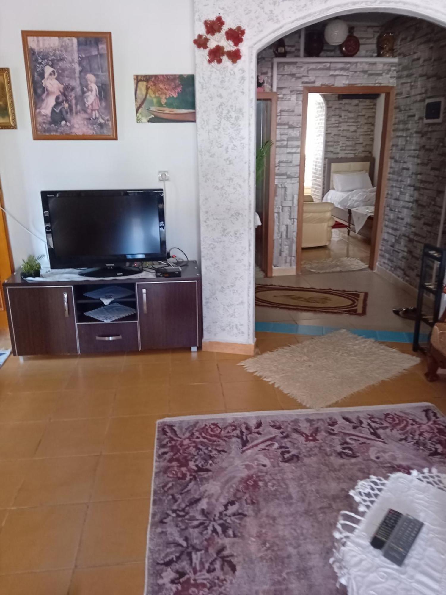 Olivia Guesthouse Gjirokastra Kültér fotó