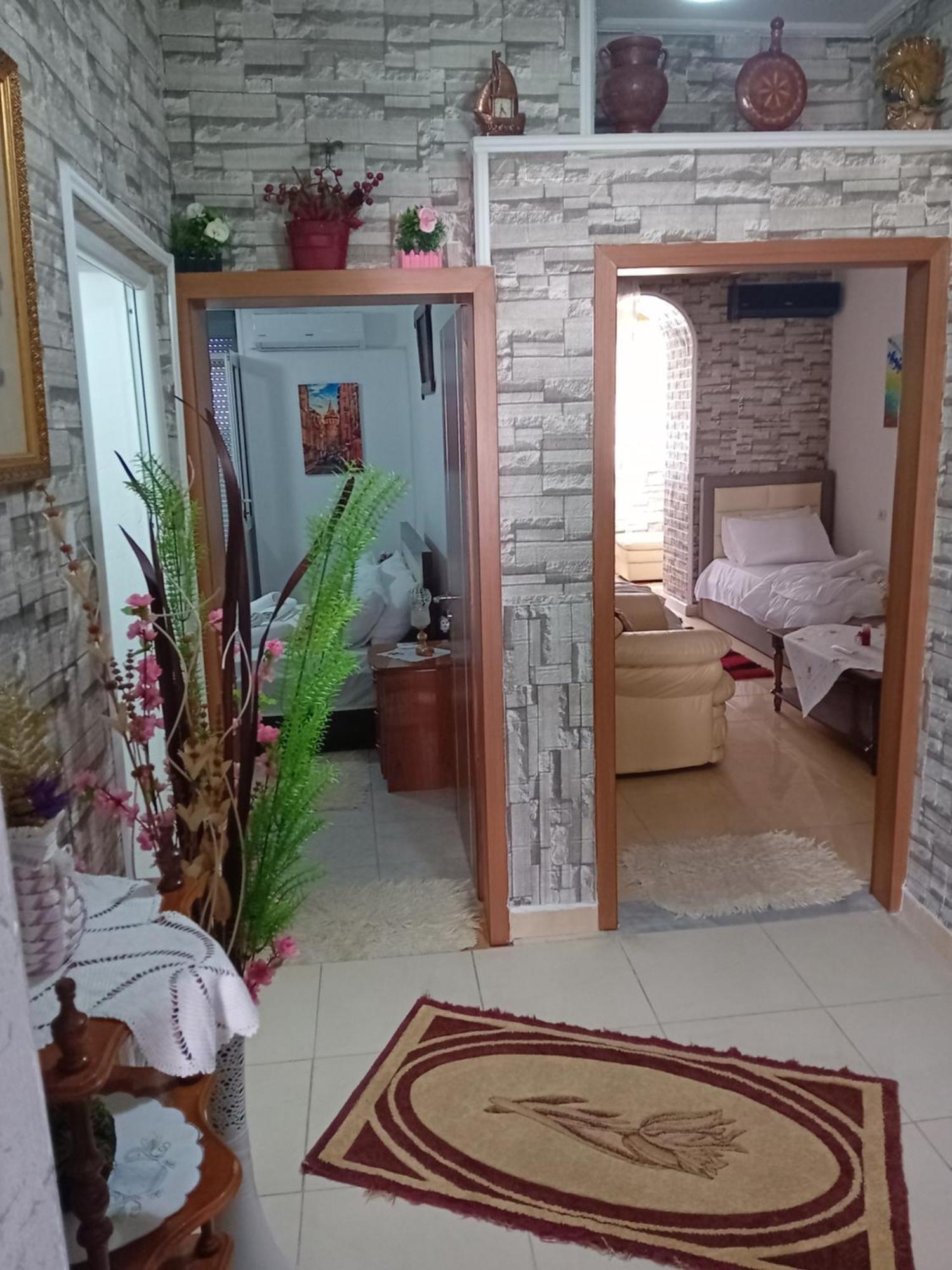 Olivia Guesthouse Gjirokastra Kültér fotó
