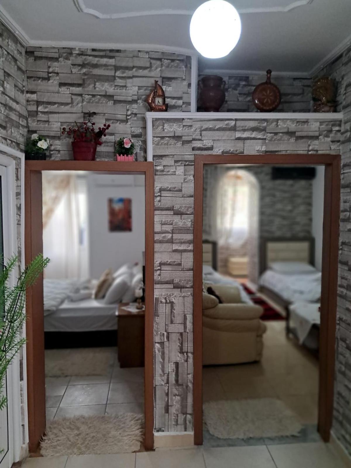 Olivia Guesthouse Gjirokastra Kültér fotó